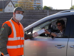 Schutzmasken per Drive-in