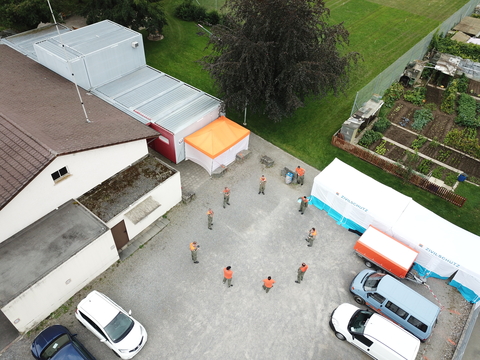 Kaderrapport mit Abstandsregeln